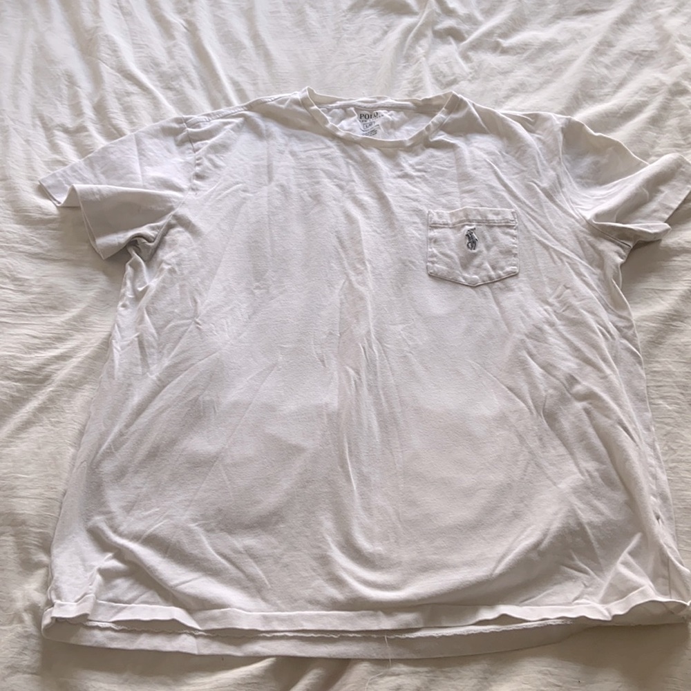 Men’s white polo t shirt with pocket